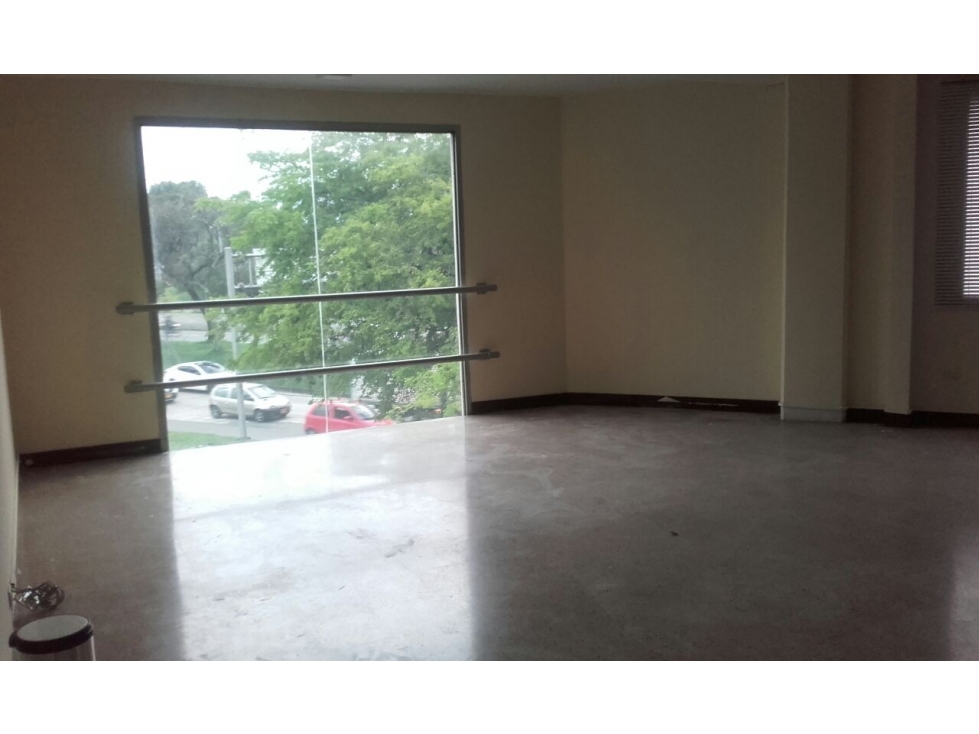 VENTA DE EDIFICIO PLAZA MAYOR-MEDELLIN — foto 3