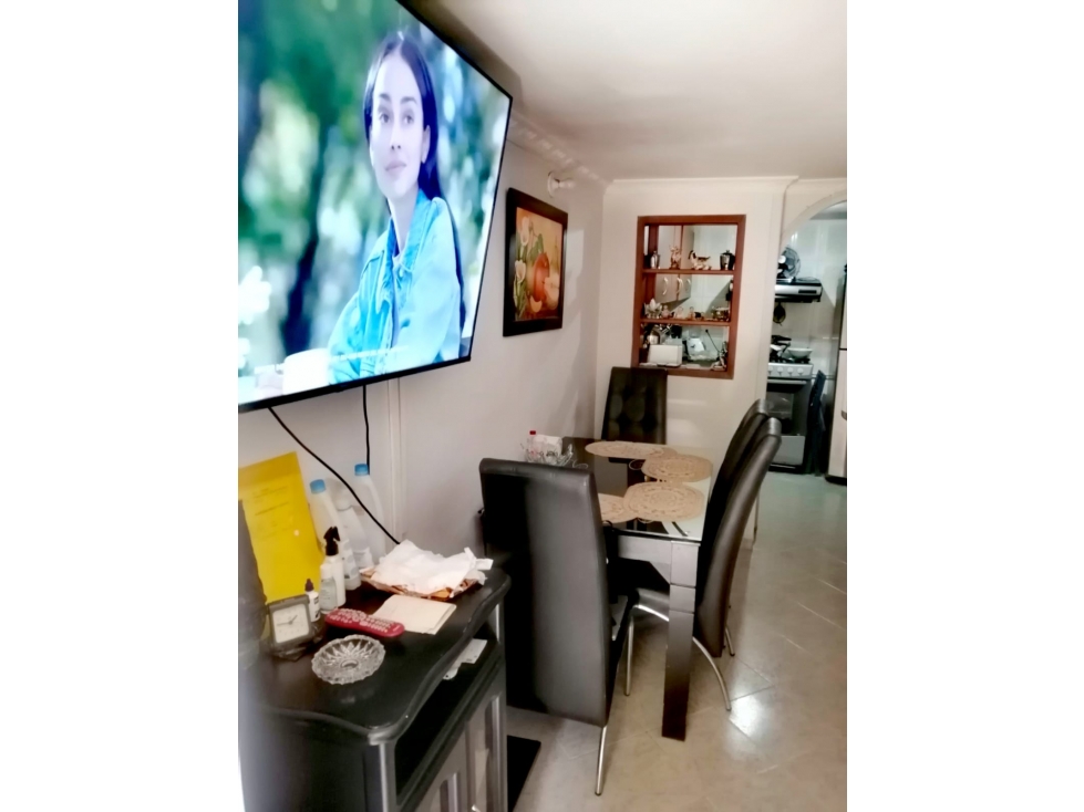 VENTA APARTAMENTO DE CUATRO PISOS, ALMENDROS DE TERRANOVA, BELLO — foto 3