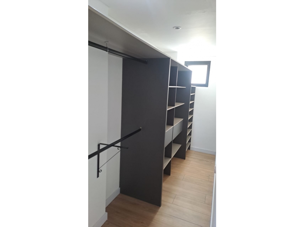 VENTA APARTAMENTO EN EDIFICIO LAURELES, MEDELLÍN — foto 6