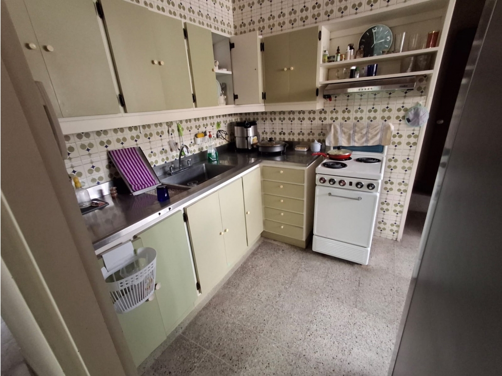 VENTA APARTAMENTO ED. MONTECARLO, LAURELES, MEDELLÍN — foto 2