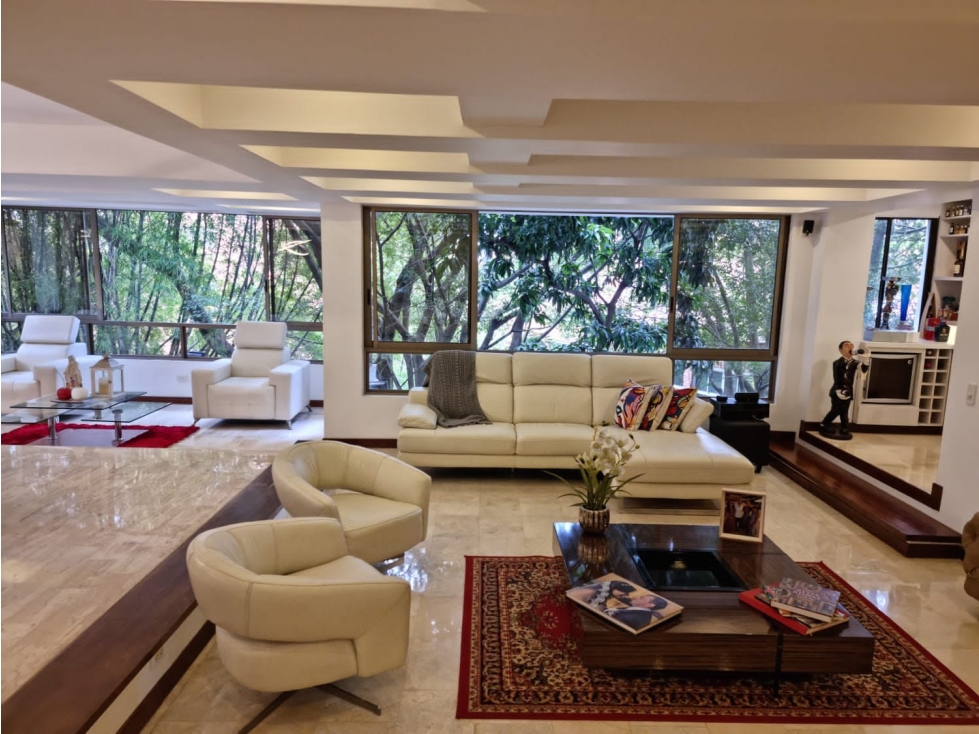VENTA APARTAMENTO LOMA DE ALEJANDRÍA, EL POBLADO, MEDELLÍN — foto 2