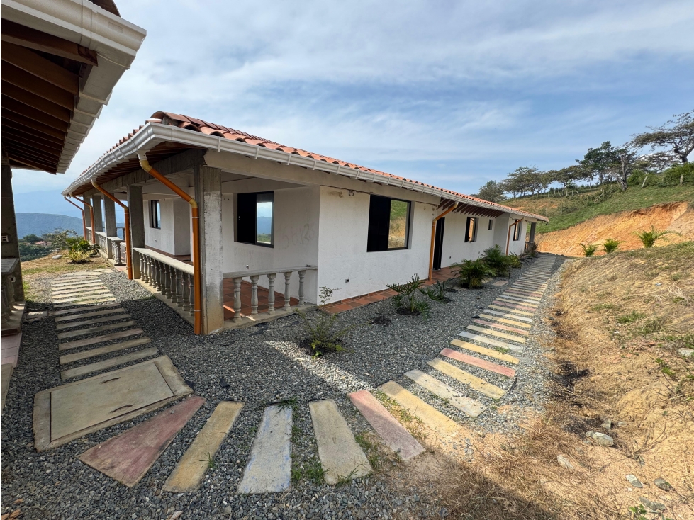 VENTA FINCA EXCELENTE UBICACIÓN, SAN JERÓNIMO