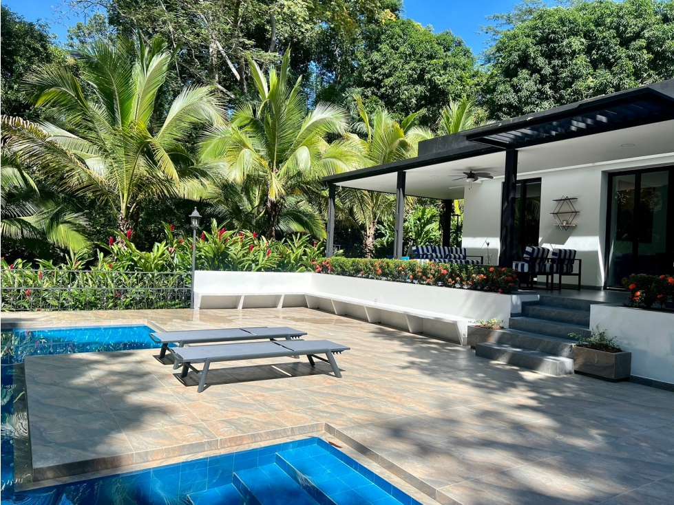VENTA CASA #22 CON PISCINA Y JACUZZI, SOPETRÁN, ANT - 3