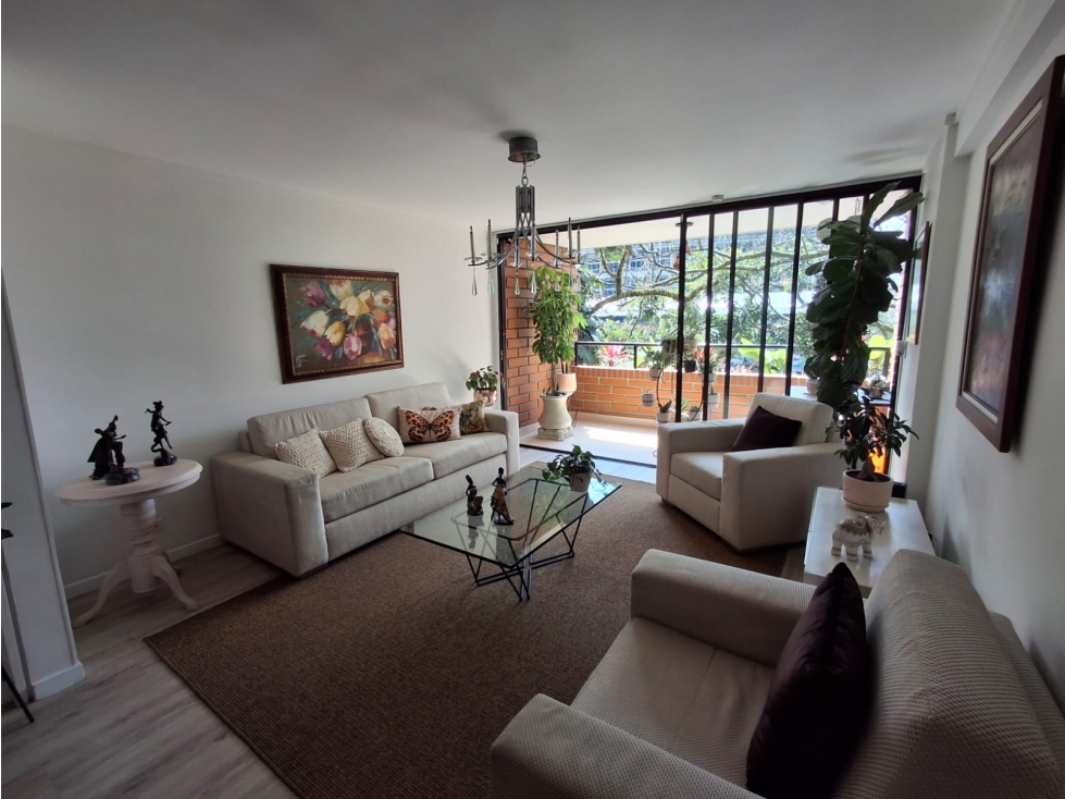 VENTA APARTAMENTO ALFARO, POBLADO, MEDELLÍN-114m2