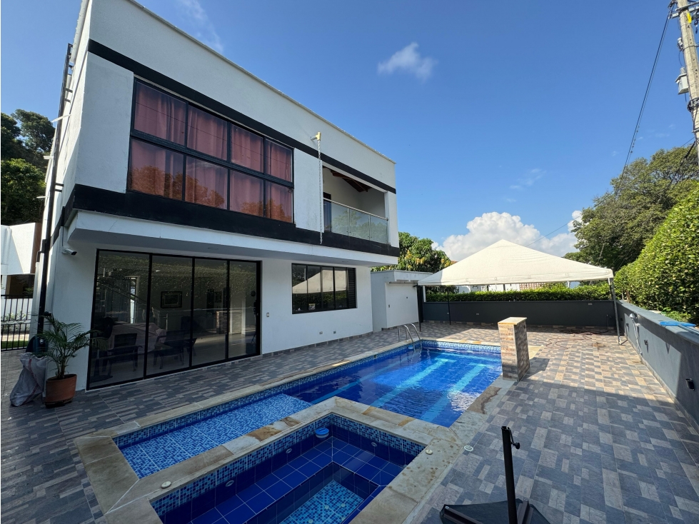 VENTA CASA #22 CON PISCINA Y JACUZZI, SOPETRÁN, ANT - 1