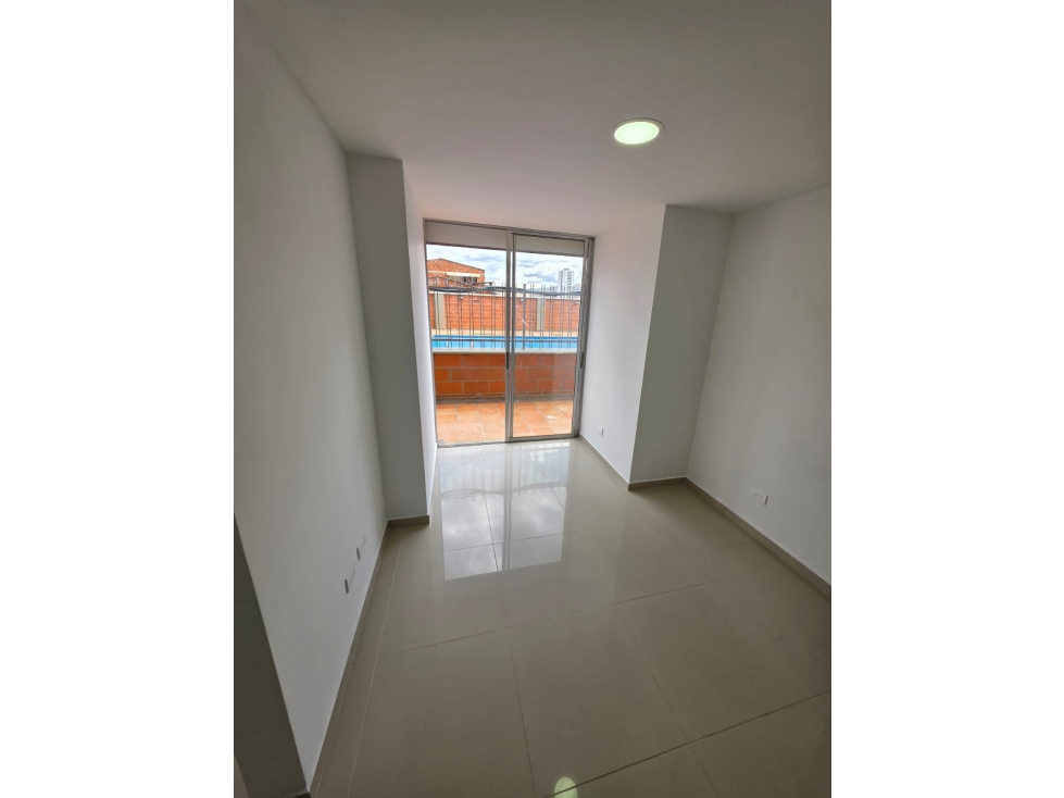 VENTA APARTAMENTO CON TERRAZA, UNIDAD MAGENTA, BELLO
