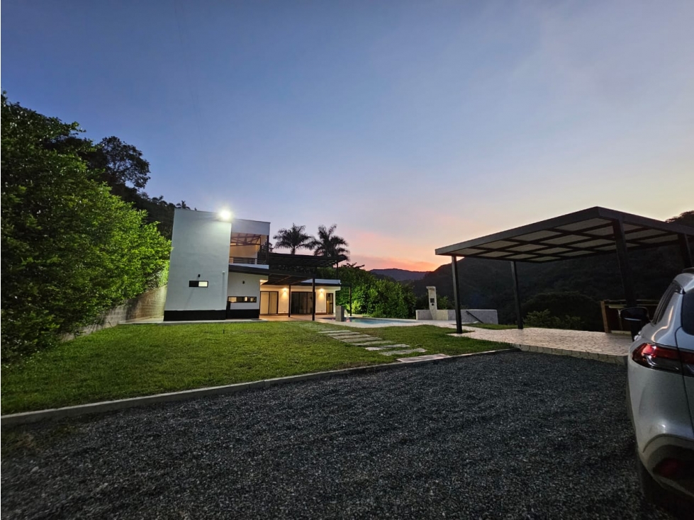 VENTA CASA CAMPESTRE SOPETRÁN, ANTIOQUIA