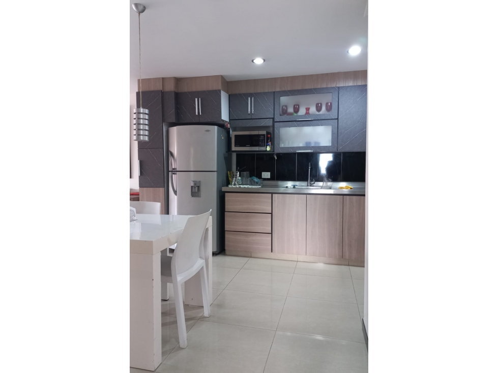 VENTA APARTAMENTO, LOCAL Y APARTAESTUDIO ROSALPI, BELLO — foto 4