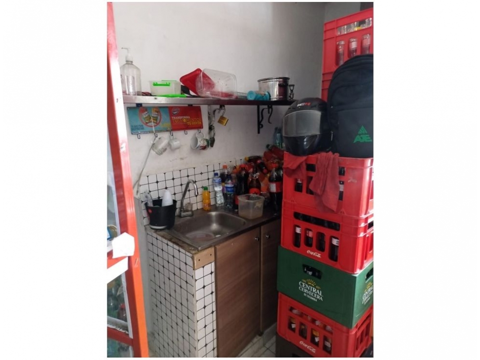 VENTA EDIFICIO DE TRES NIVELES, BARRIO TRINIDAD, MEDELLÍN - 5