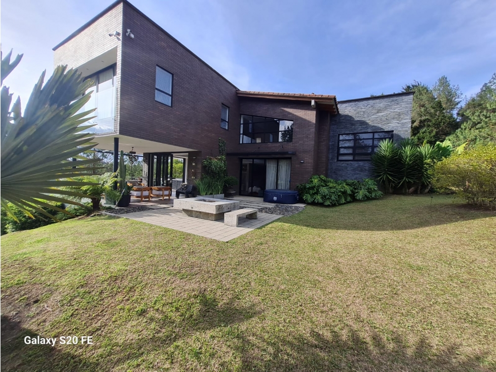 VENTA CASA CAMPESTRE, EL RETIRO