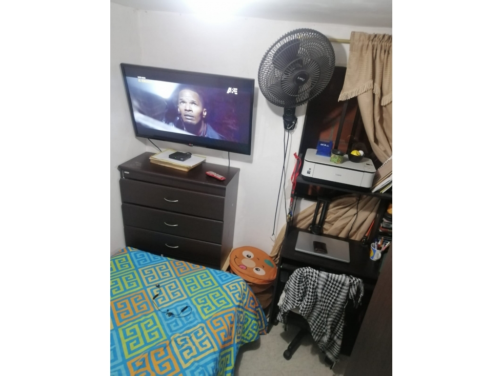 VENTA APARTAMENTO DE CUATRO PISOS, ALMENDROS DE TERRANOVA, BELLO — foto 4