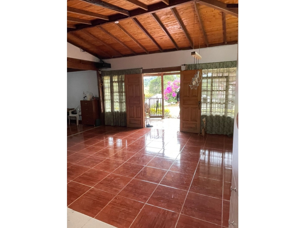 VENTA CASA LOTE, CON DOS NACIMIENTOS, GUARNE — foto 5