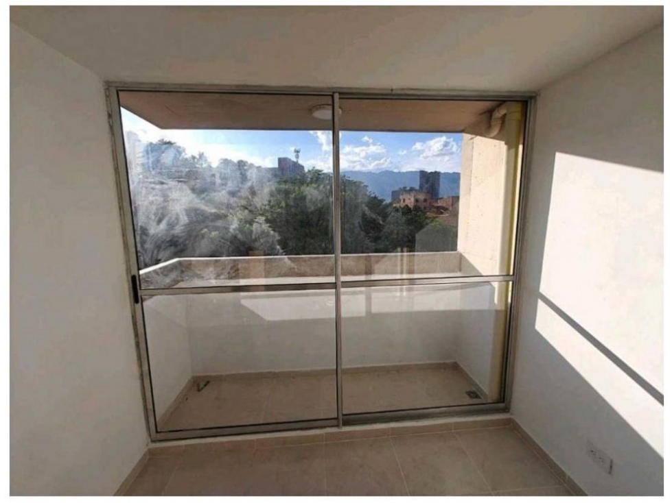 VENTA APARTAMENTO ALLEGRO, VÍA MACHADO, COPACABANA