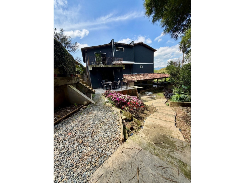 VENTA CASA INDEPENDIENTE, ENVIGADO