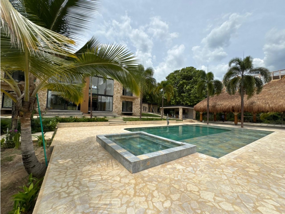 VENTA MANSIÓN SAN JERÓNIMO, ANTIOQUIA — foto 2