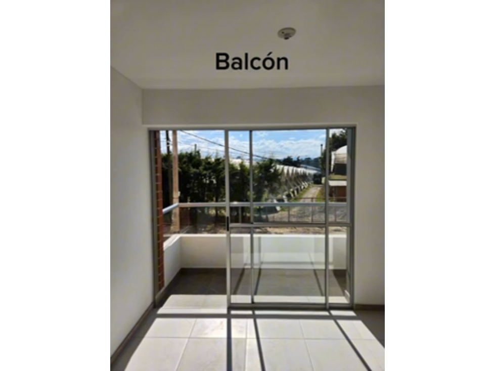 VENTA APARTAMENTO COLINA DE LOS ALCARAVANES, MARINILLA — foto 2