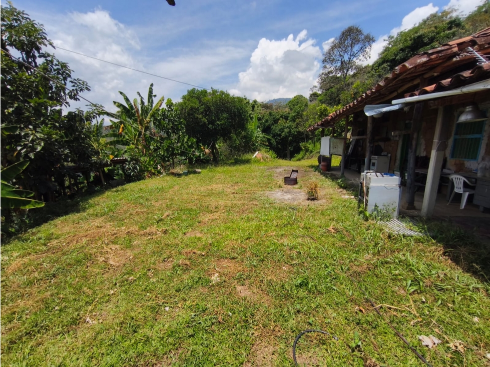 VENTA FINCA CON DOS CASAS, SOPETRAN