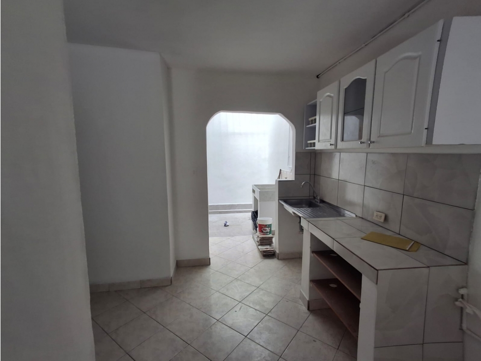 VENTA CASA PRIMER PISO, CASTILLA, MEDELLÍN — foto 4