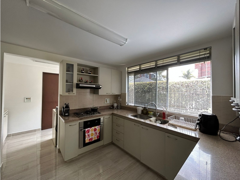 VENTA CASA ESQUINERA EN URBANIZACIÓN, ENVIGADO — foto 5