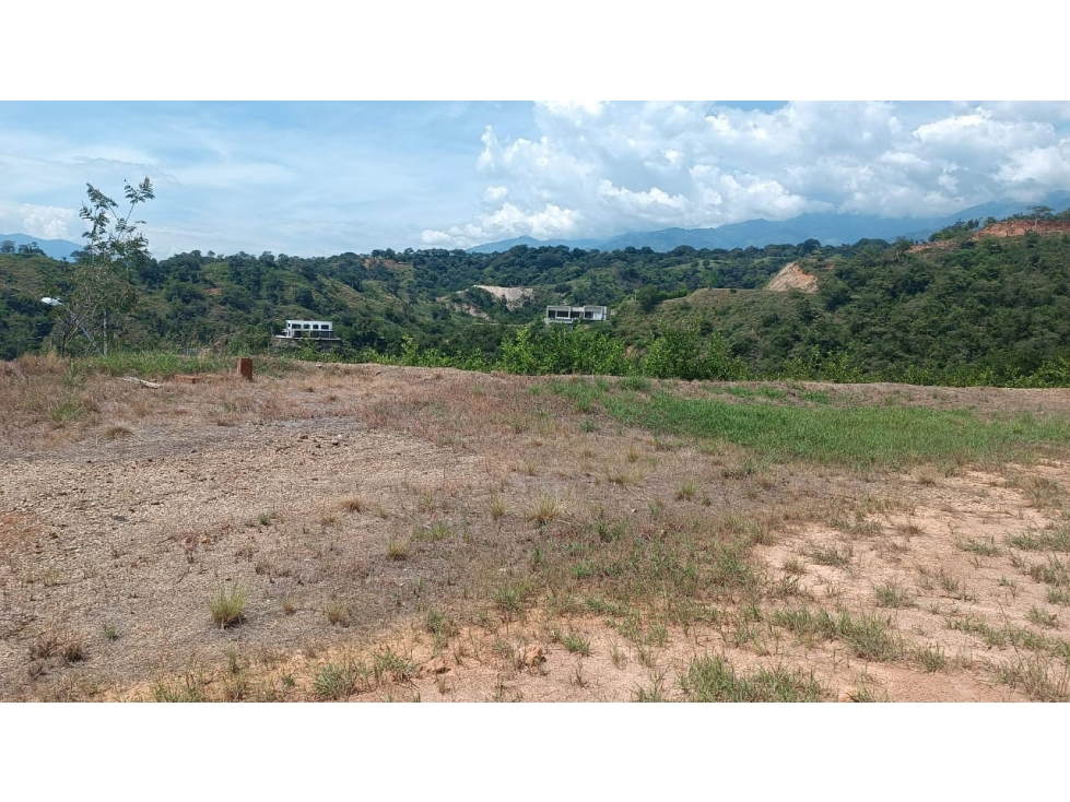 VENTA LOTE PRECIO DE OPORTUNIDAD, RESERVA DEL LAGO, SOPETRÁN — foto 2