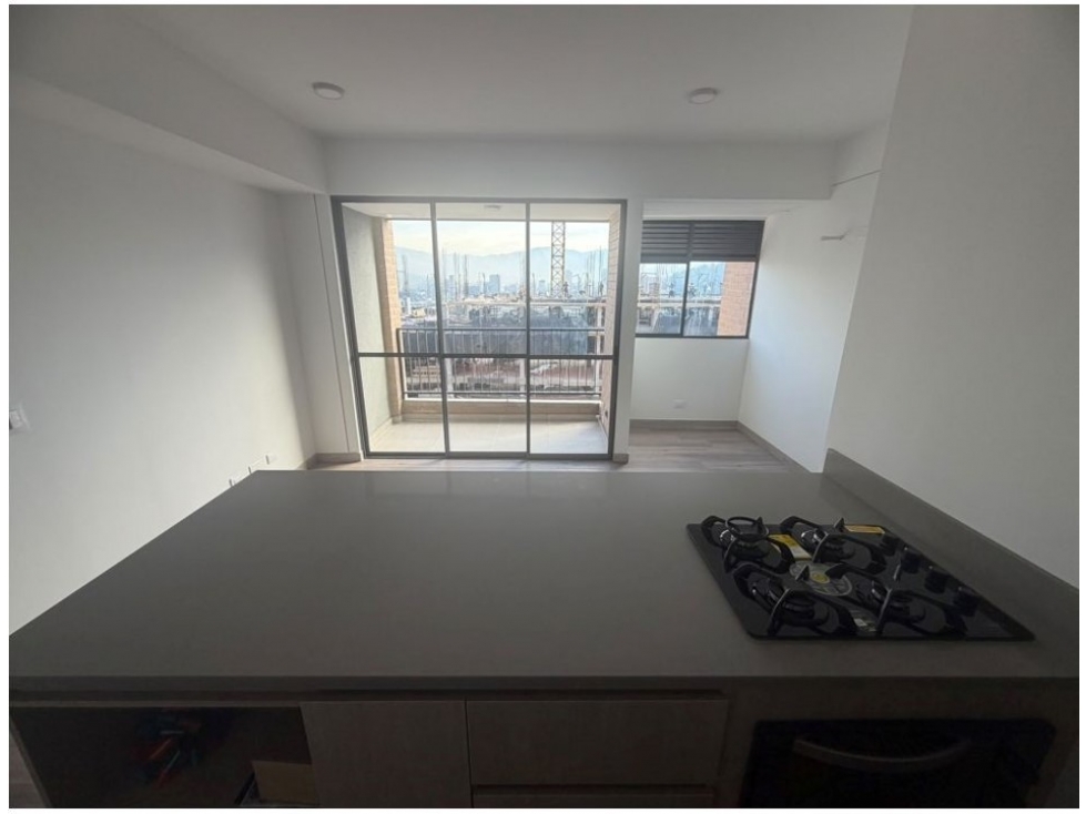 VENTA APARTAMENTO EN CIUDAD DEL RÍO, MEDELLÍN - 72,8 m² — foto 2