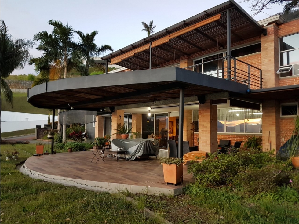 VENTA CASA LAS PALMAS-MEDELLIN