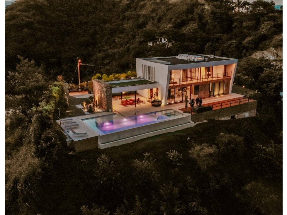 VENTA LUJOSA CASA DE VERANO AMOBLADA, SOPETRÁN - 3