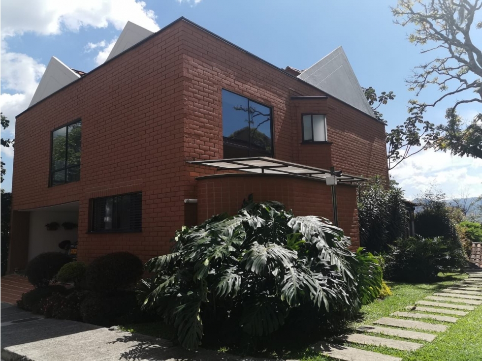 VENTA CASA EN UNIDAD SAN LUCAS, POBLADO, MEDELLÍN