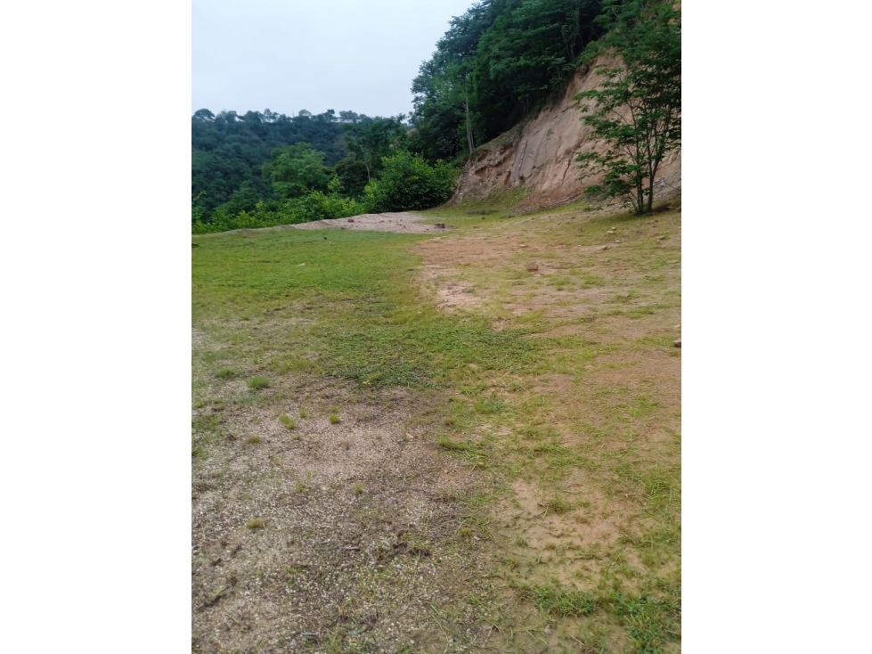 VENTA LOTE PRECIO DE OPORTUNIDAD, RESERVA DEL LAGO, SOPETRÁN — foto 3