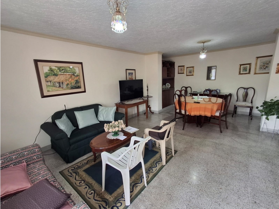 VENTA APARTAMENTO ED. MONTECARLO, LAURELES, MEDELLÍN-150M2 — foto 3