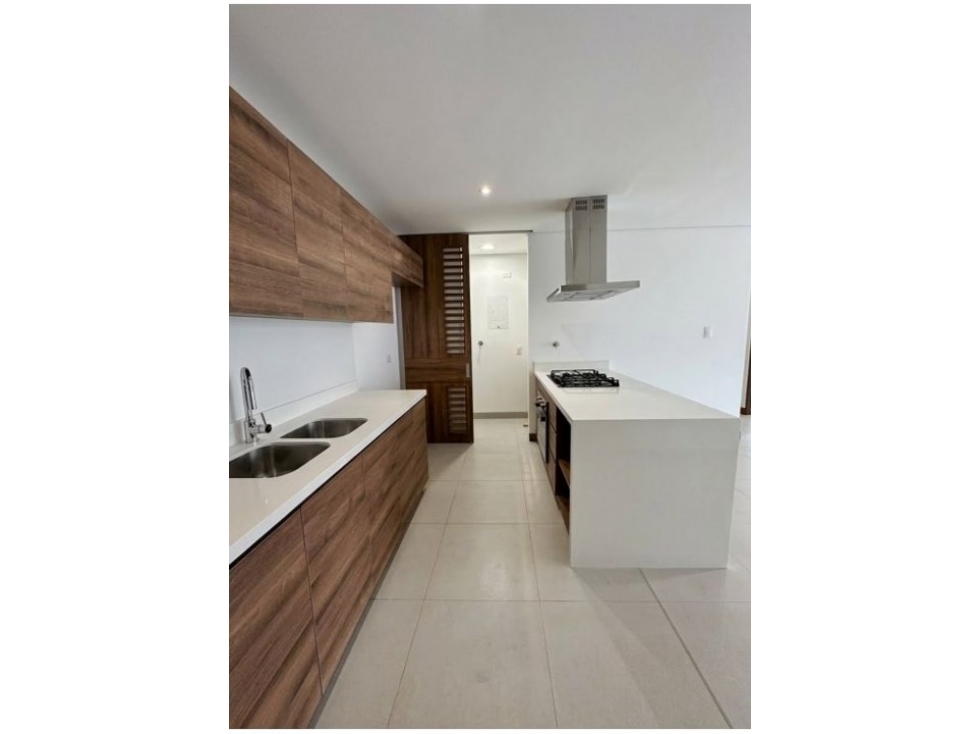 VENTA APARTAMENTO CIUDAD DEL RÍO, MEDELLÍN — foto 3