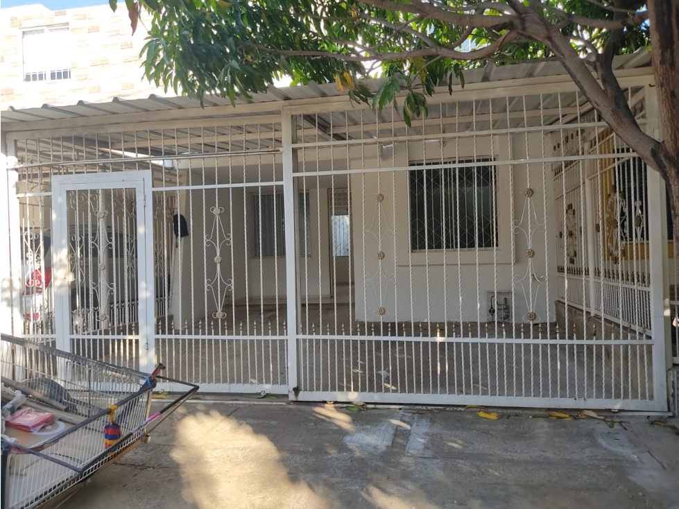 CASA 2 PISOS EN ARRIENDO
