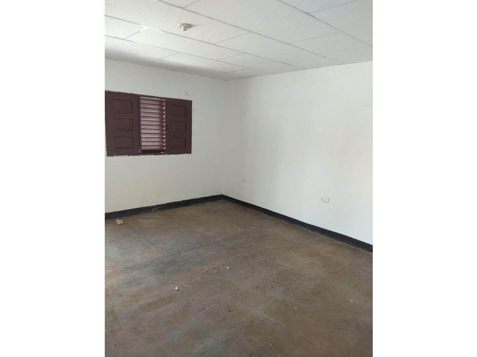 CASA-3321585 - 3