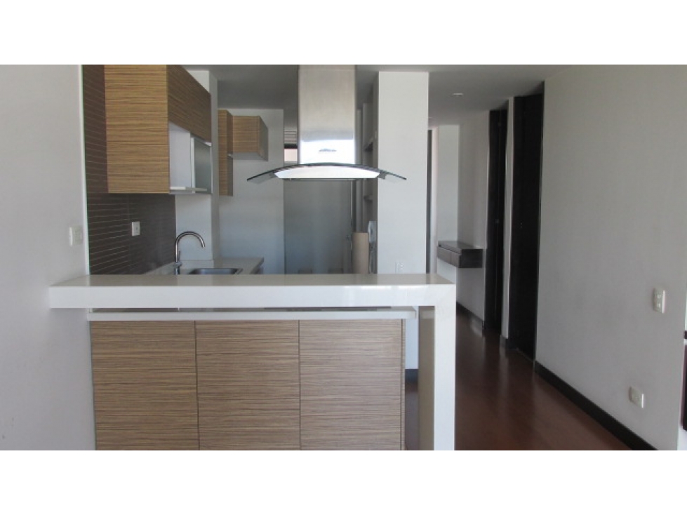 OFERTA VENTA y RENTANDO APARTAMENTO SANTA BARBARA UNICENTRO