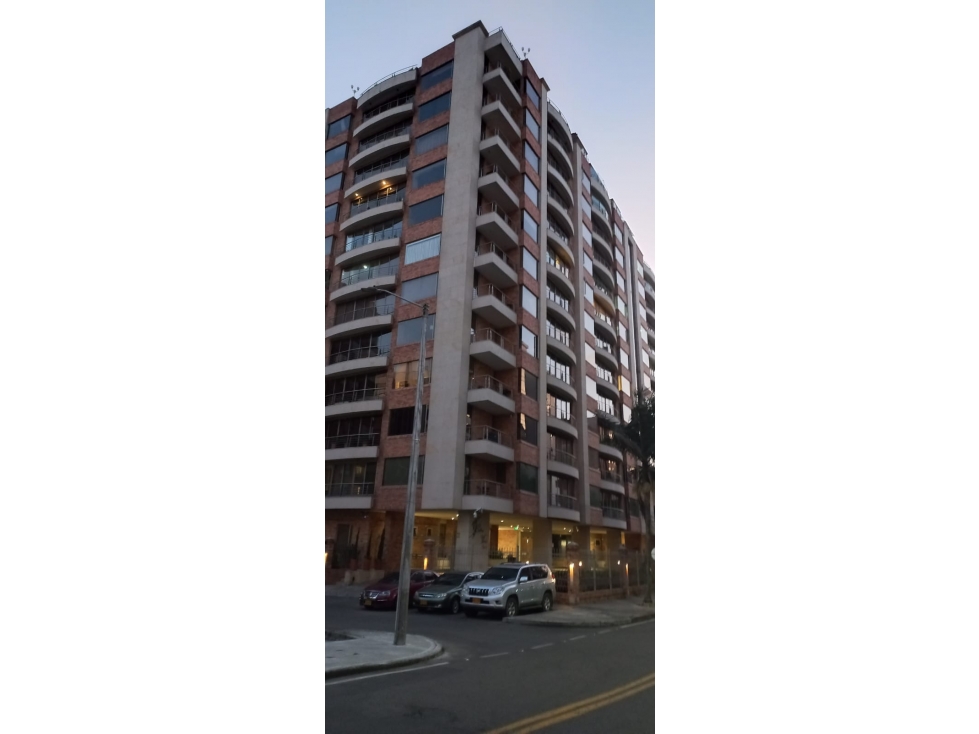 VENTA APARTAMENTO SANTA BARBARA UNICENTRO PARA ESTRENAR PISO 10