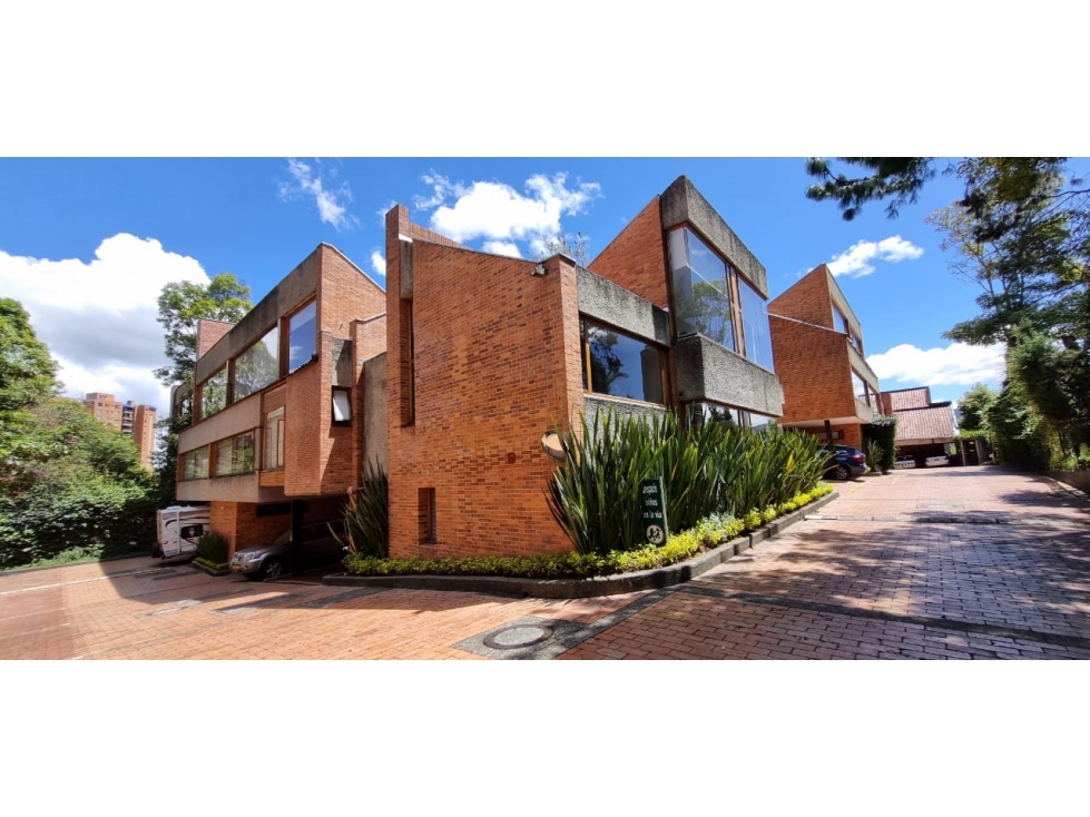 VENTA/ARRIENDO, CASA CONJUNTO CERRADO EN CERROS DE GRATAMIRA