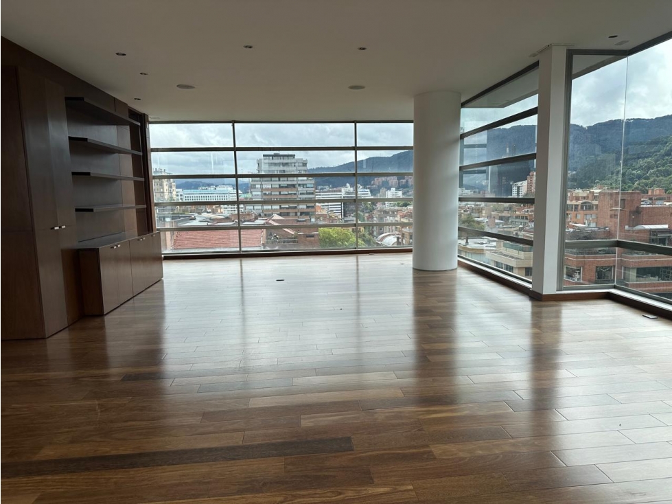 ARRIENDO BELLÍSIMO PENTHOUSE DUPLEX CHICO RESERVADO,