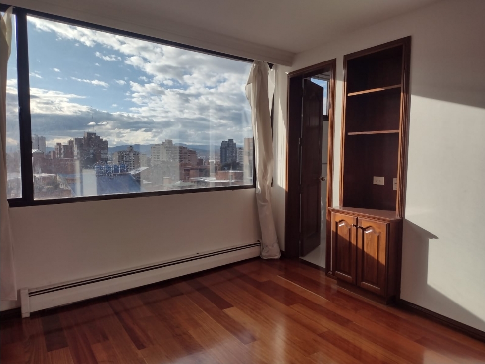 VENTA APARTAMENTO ROSALES BAJO
