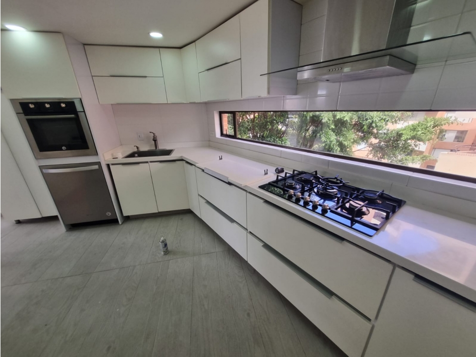 VENTA/ARRIENDO APARTAMENTO SANTA PAULA REMODELADO