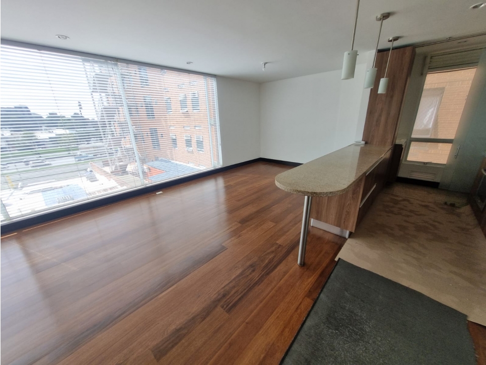 ARRIENDO APARTAMENTO CHICO NAVARRA,