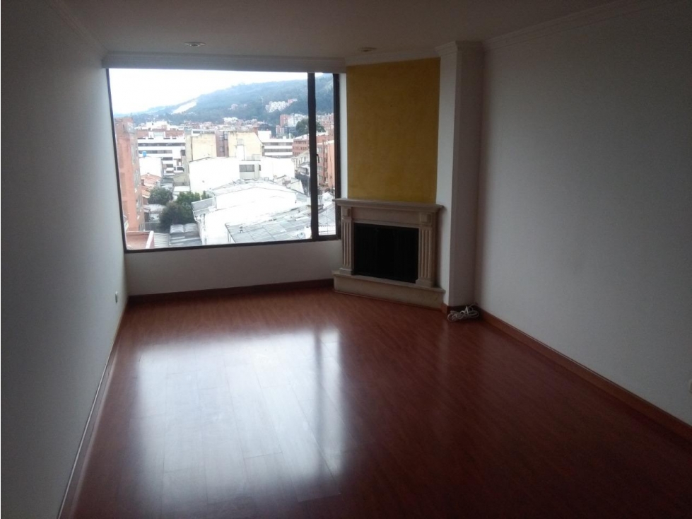 VENTA APARTAMENTO SANTA BARBARA CENTRAL, 140 Mts