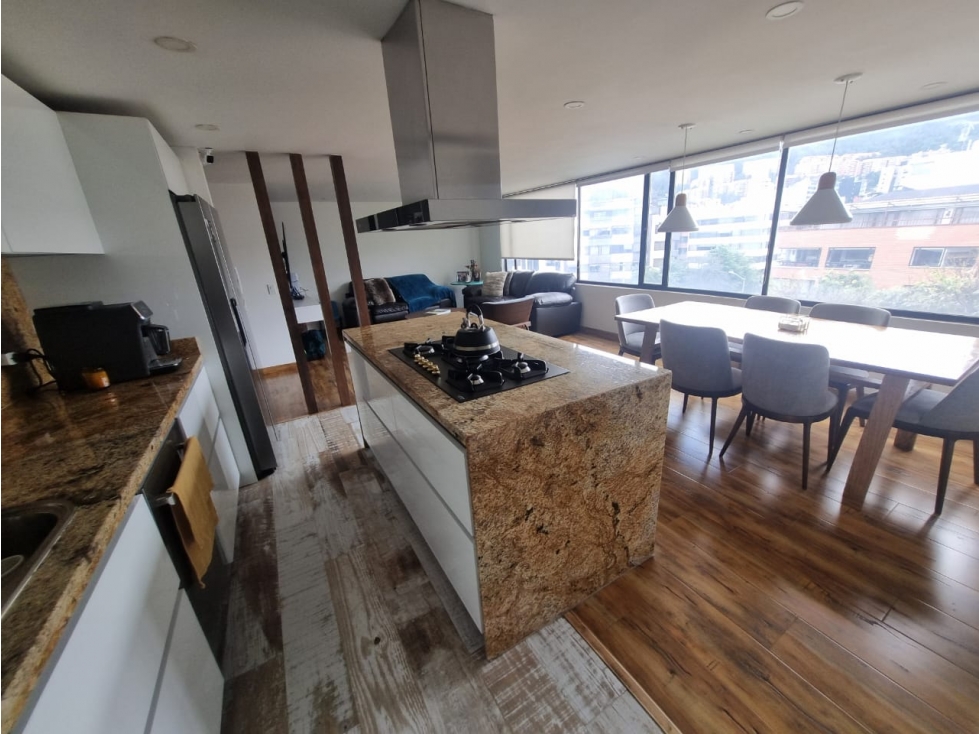 VENTA TOTALMENTE REMODELADO APTO SANTA BARBARA CENTRAL DUPLEX