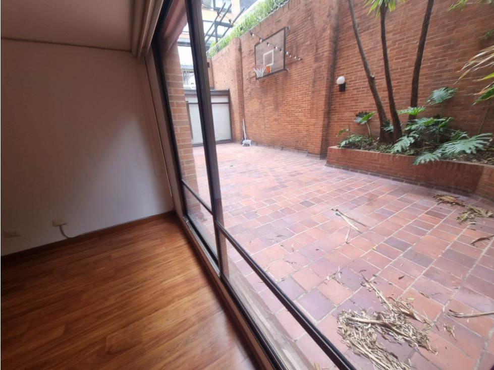 VENTA/ARRIENDO APTO CABRERA(FRENTE AL LICEO FRANCES)