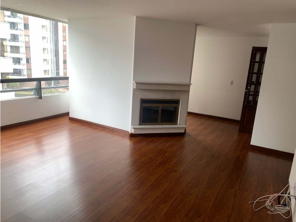 OFERTA DIRECTA ARRIENDO APARTAMENTO SANTA BARBARA UNICENTRO BUGANVILLA
