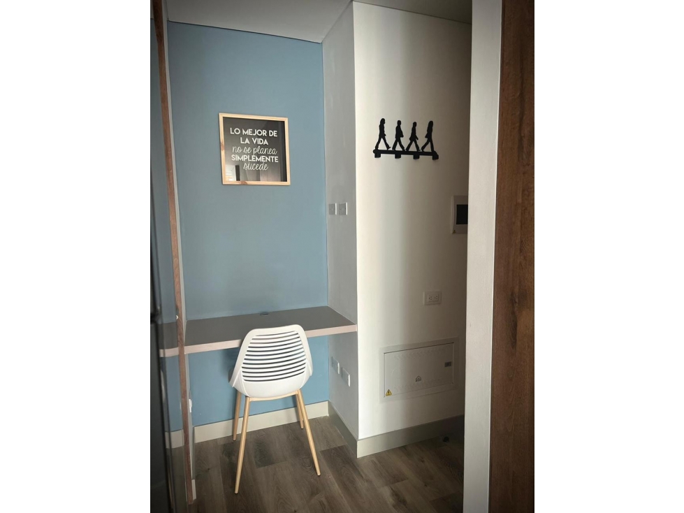 ARRIENDO AMOBLADO UNICAMENTE, APARTAESTUDIO ESTRENAR CHICO BAJO — foto 2
