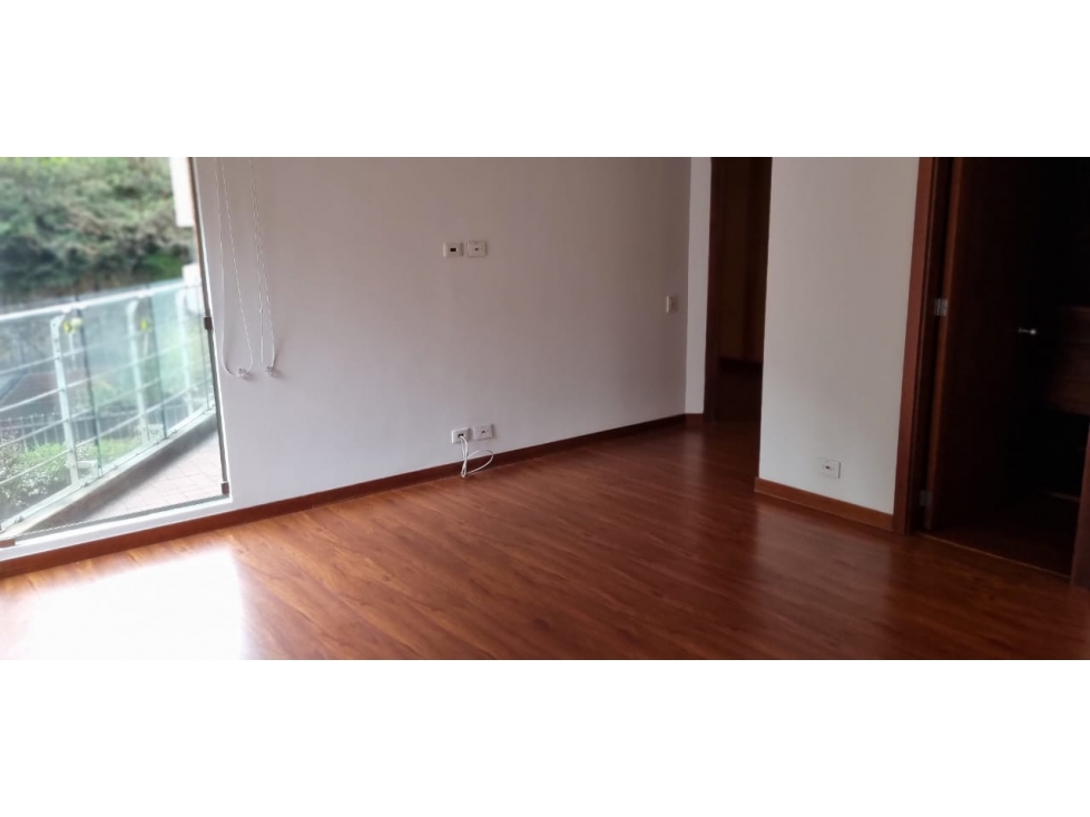 VENTA / ARRIENDO APARTAMENTO ROSALES ABAJO CIRCUNVALAR — foto 2