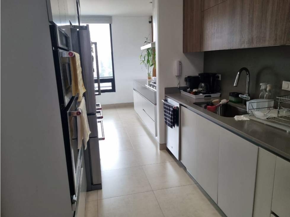 ARRIENDO APARTAMENTO TIPO PENTHOUSE ROSALES BAJO/NOGAL — foto 2