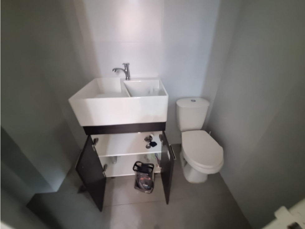 VENTA/ARRIENDO APARTAMENTO SANTA PAULA REMODELADO — foto 2