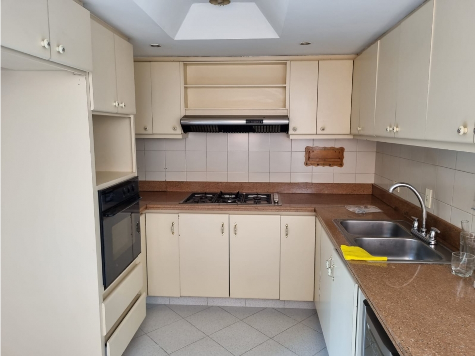 VENTA APARTAMENTO CHICO CABRERA, EDIFICIO AUTOMATIZADO — foto 3