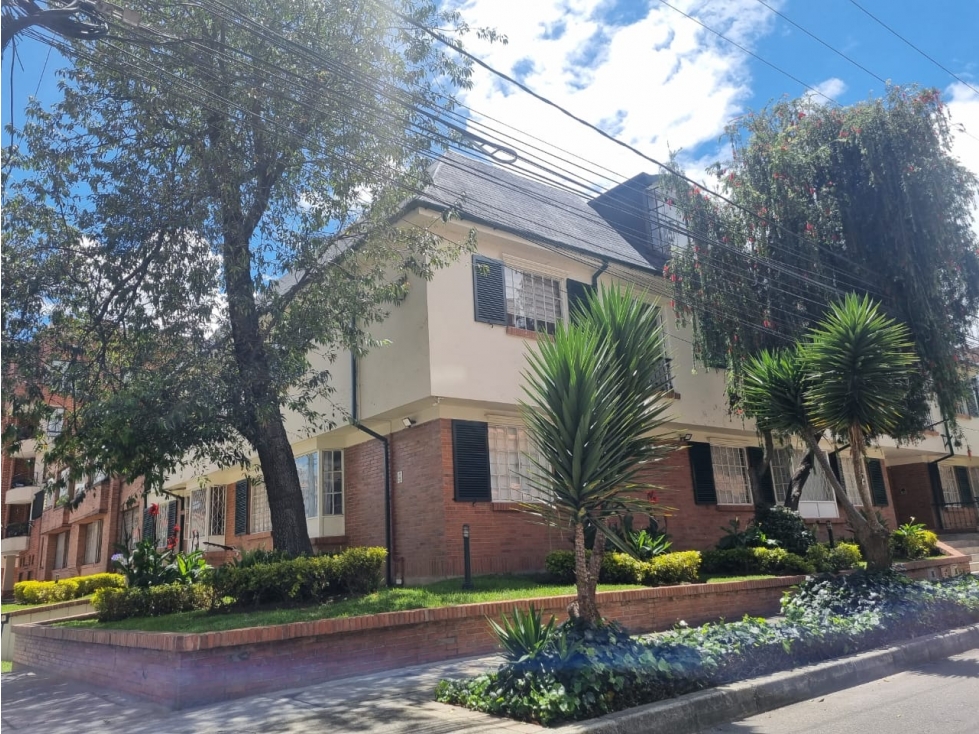 VENTA APARTAMENTO SANTA PAULA PARA REMODELACION TOTAL — foto 2